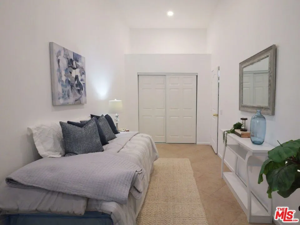 2105 W Paseo Del Mar San Pedro, CA 90732