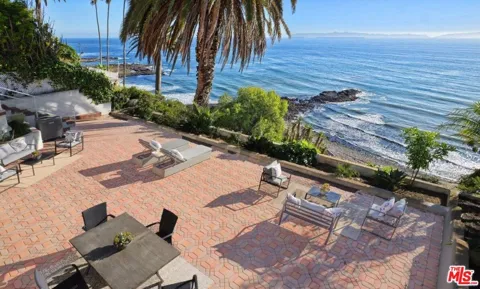 2105 W Paseo Del Mar