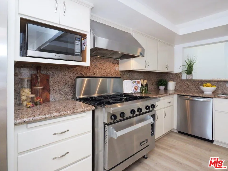 2105 W Paseo Del Mar San Pedro, CA 90732