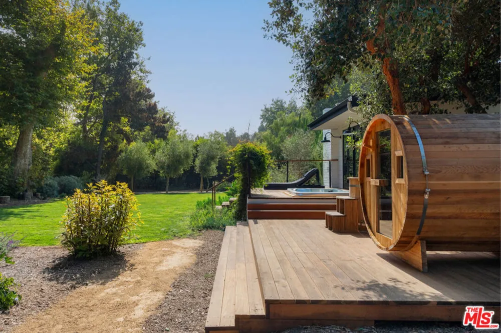6316 Busch Drive Malibu, CA 90265
