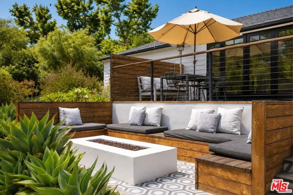 6316 Busch Drive Malibu, CA 90265