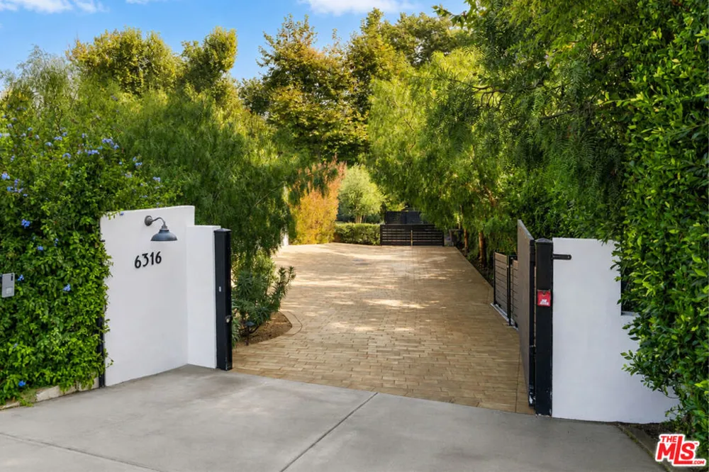 6316 Busch Drive Malibu, CA 90265