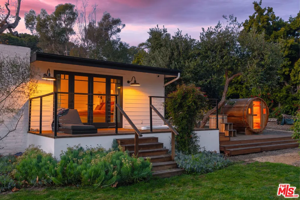 6316 Busch Drive Malibu, CA 90265
