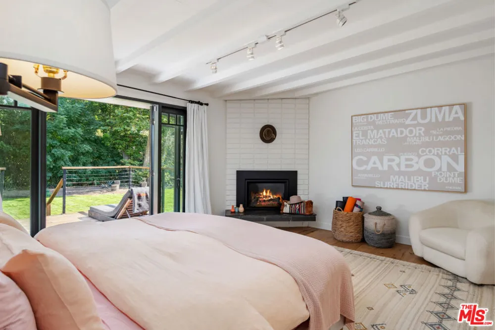 6316 Busch Drive Malibu, CA 90265