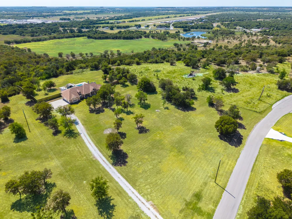223 E Bay Drive Bridgeport, TX 76426