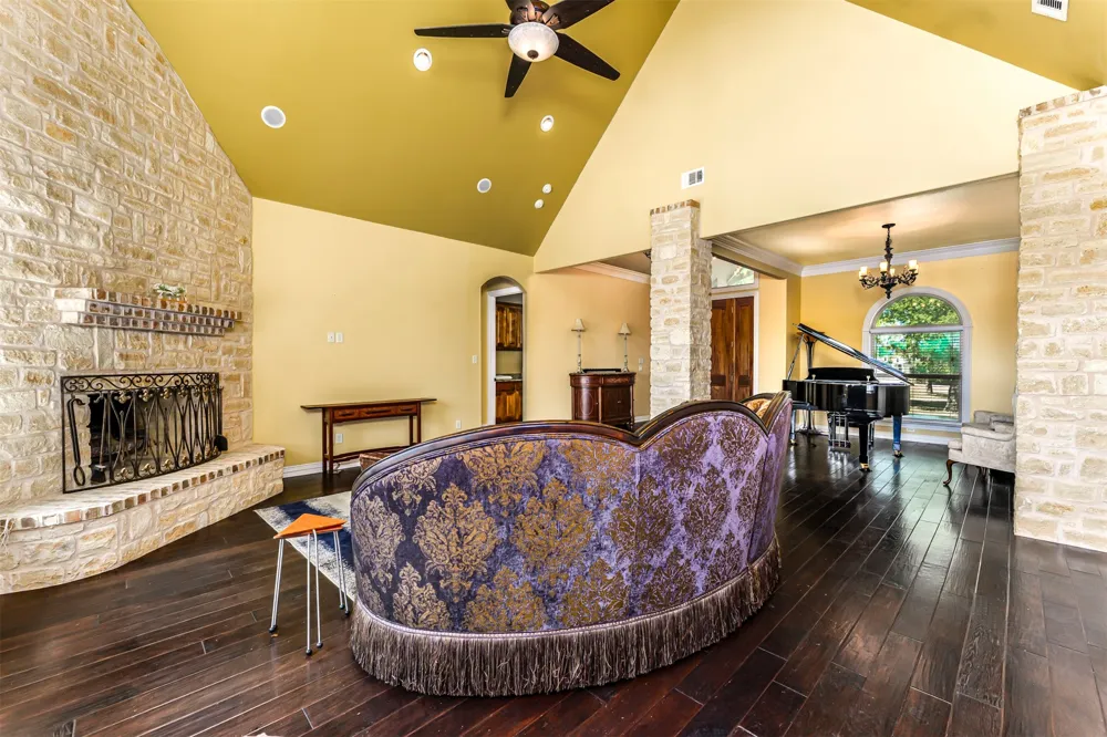 223 E Bay Drive Bridgeport, TX 76426