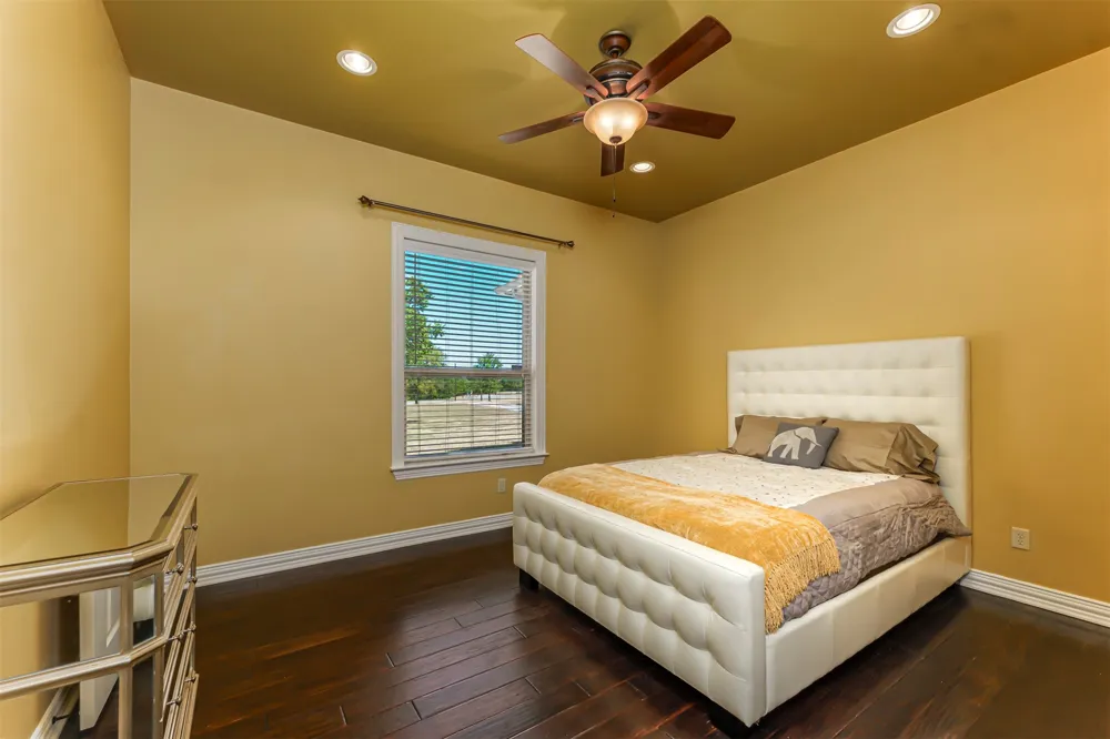 223 E Bay Drive Bridgeport, TX 76426