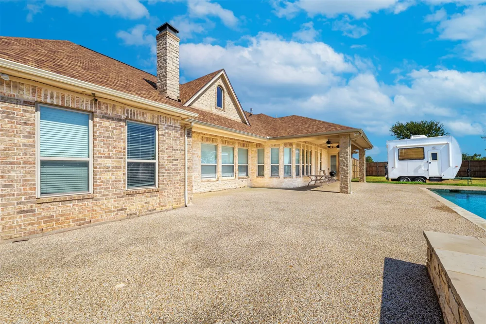 223 E Bay Drive Bridgeport, TX 76426