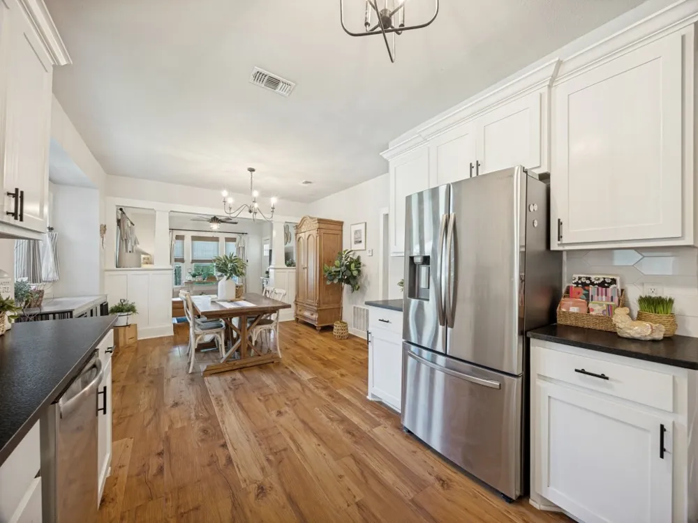 504 W Murray Street Denison, TX 75020