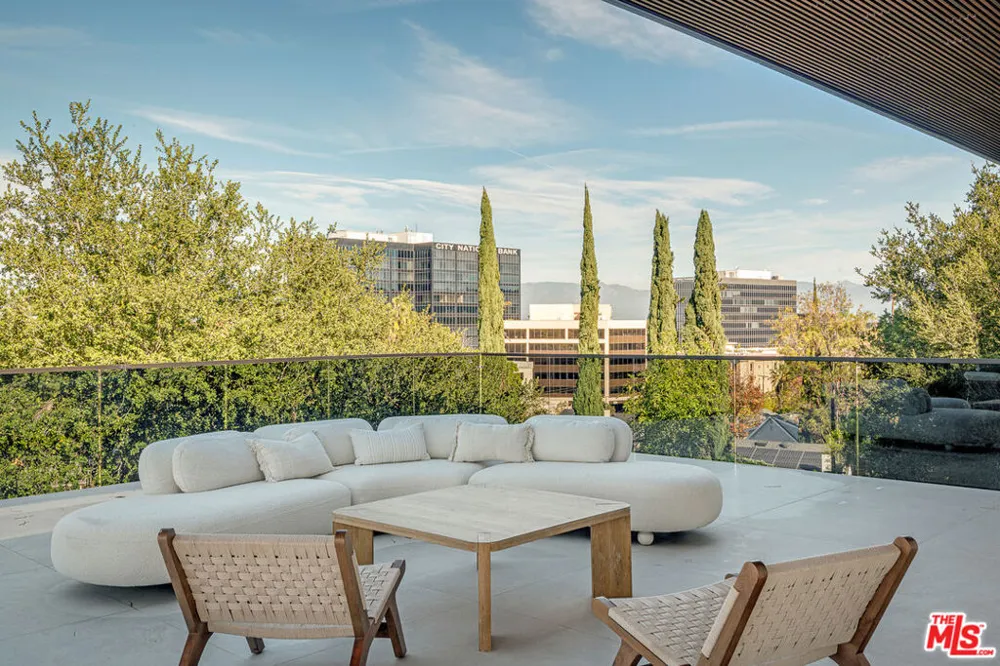 4701 Sophia Avenue Encino, CA 91436