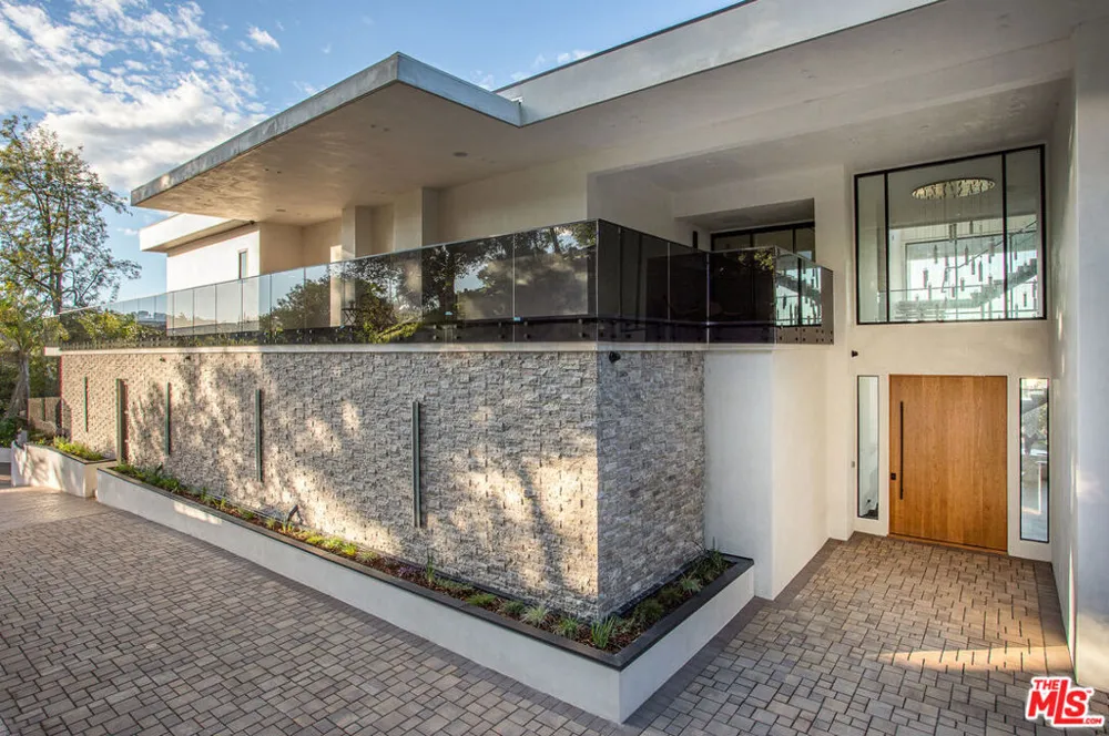 4701 Sophia Avenue Encino, CA 91436