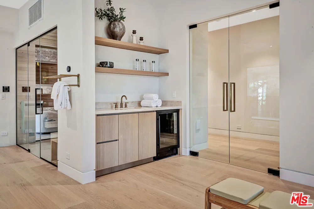 4701 Sophia Avenue Encino, CA 91436