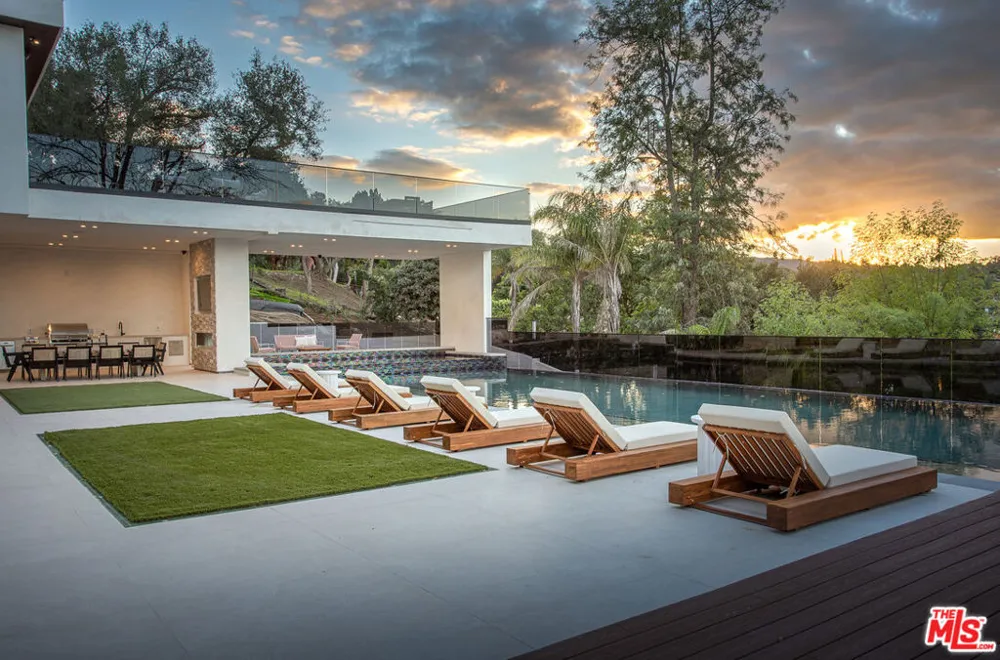 4701 Sophia Avenue Encino, CA 91436