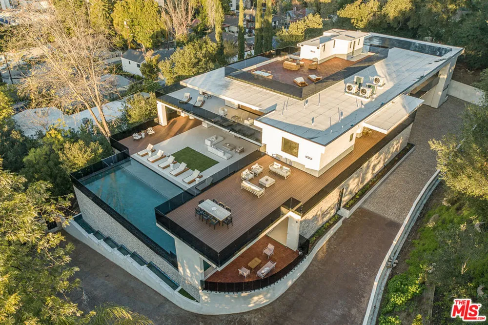 4701 Sophia Avenue Encino, CA 91436