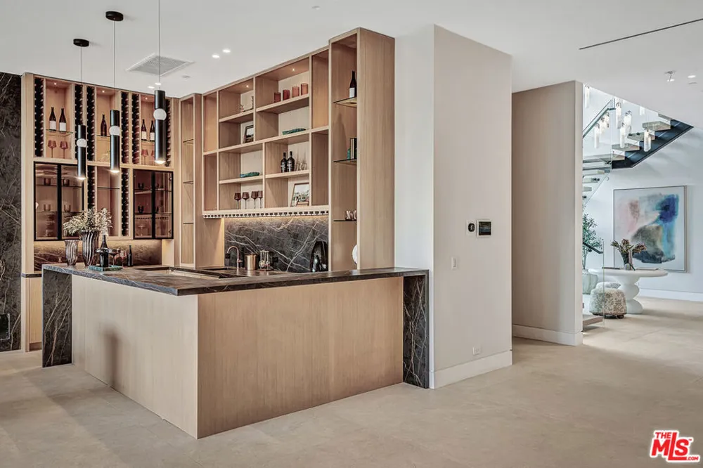 4701 Sophia Avenue Encino, CA 91436