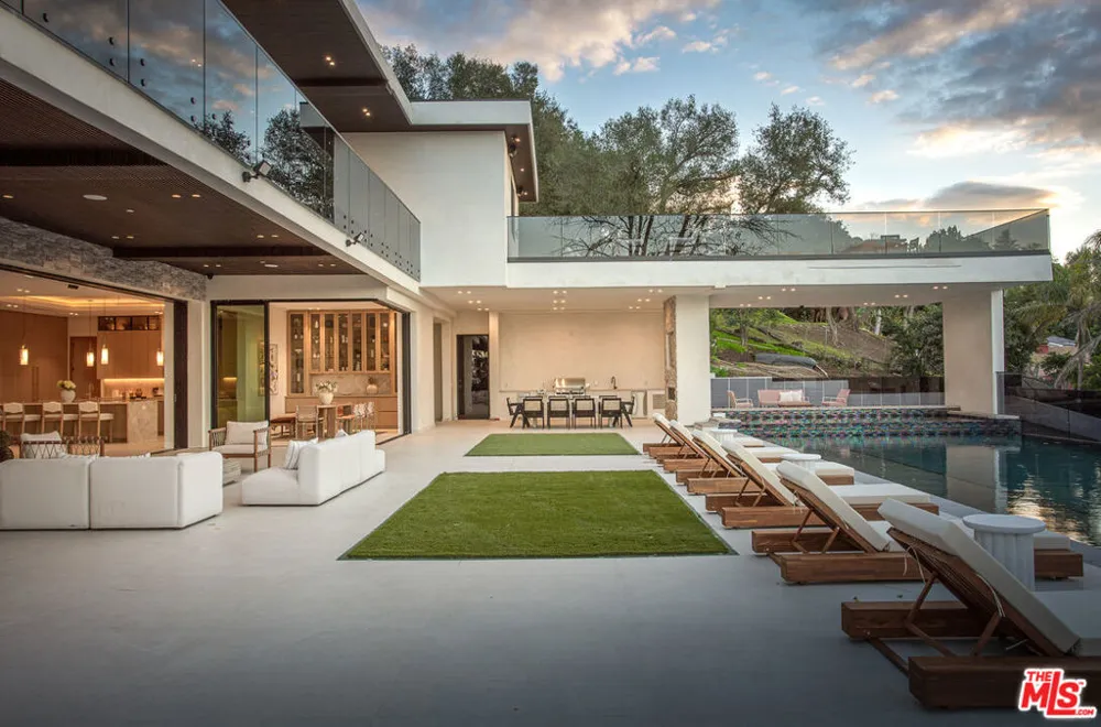 4701 Sophia Avenue Encino, CA 91436