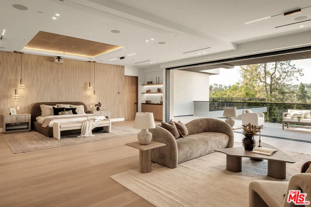 4701 Sophia Avenue Encino, CA 91436