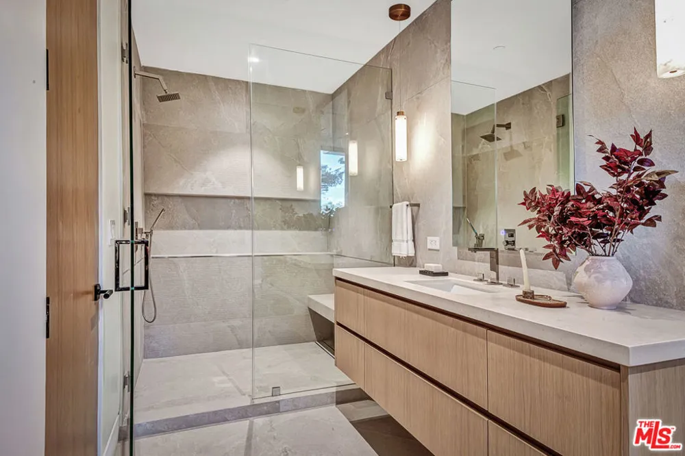 4701 Sophia Avenue Encino, CA 91436