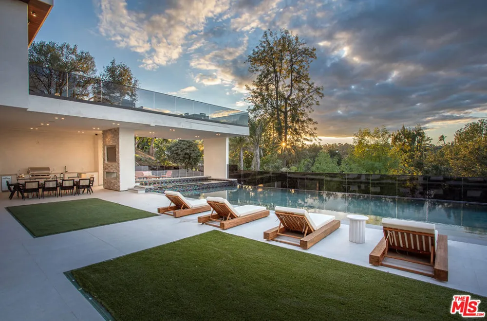 4701 Sophia Avenue Encino, CA 91436