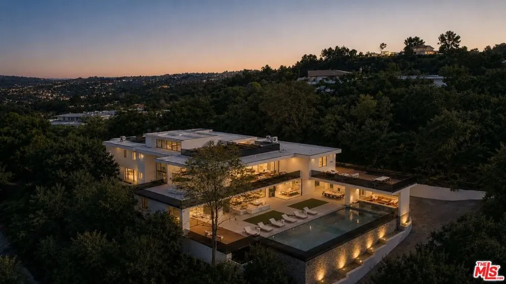 4701 Sophia Avenue Encino, CA 91436