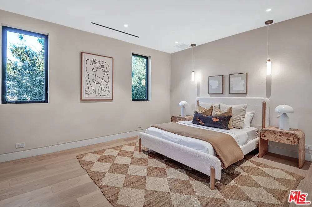 4701 Sophia Avenue Encino, CA 91436