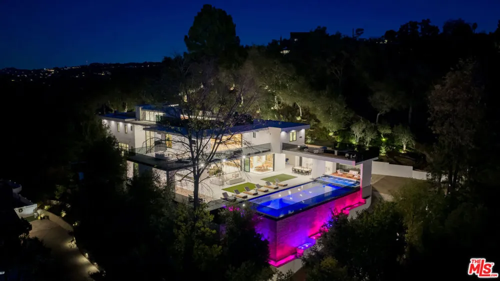 4701 Sophia Avenue Encino, CA 91436