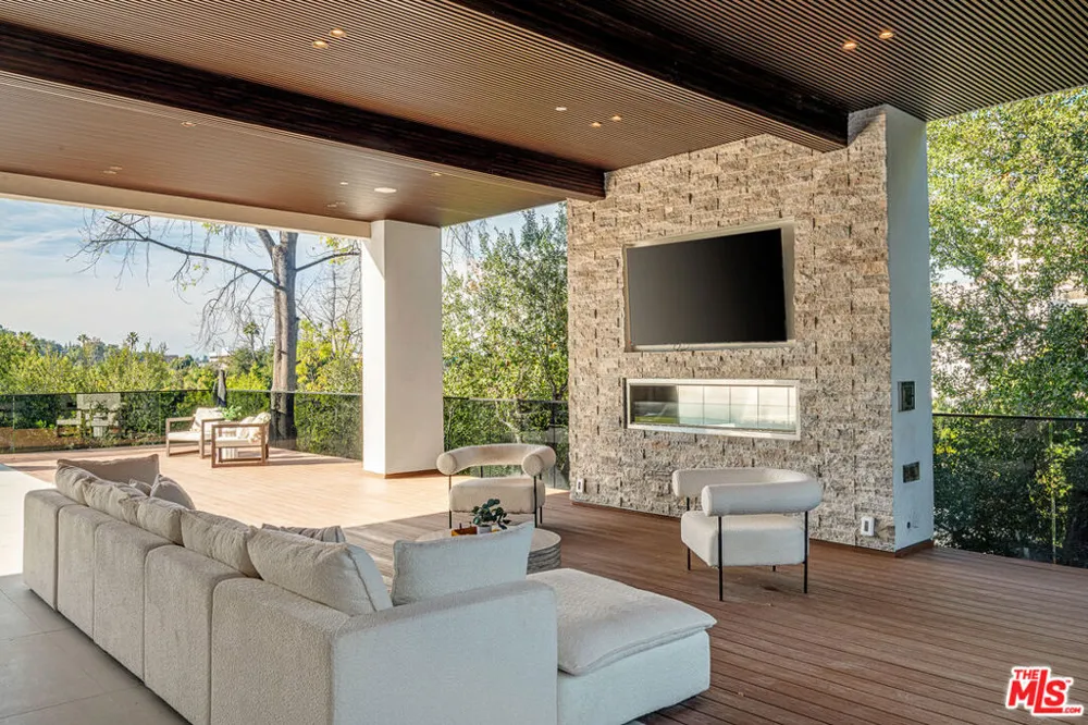 4701 Sophia Avenue Encino, CA 91436