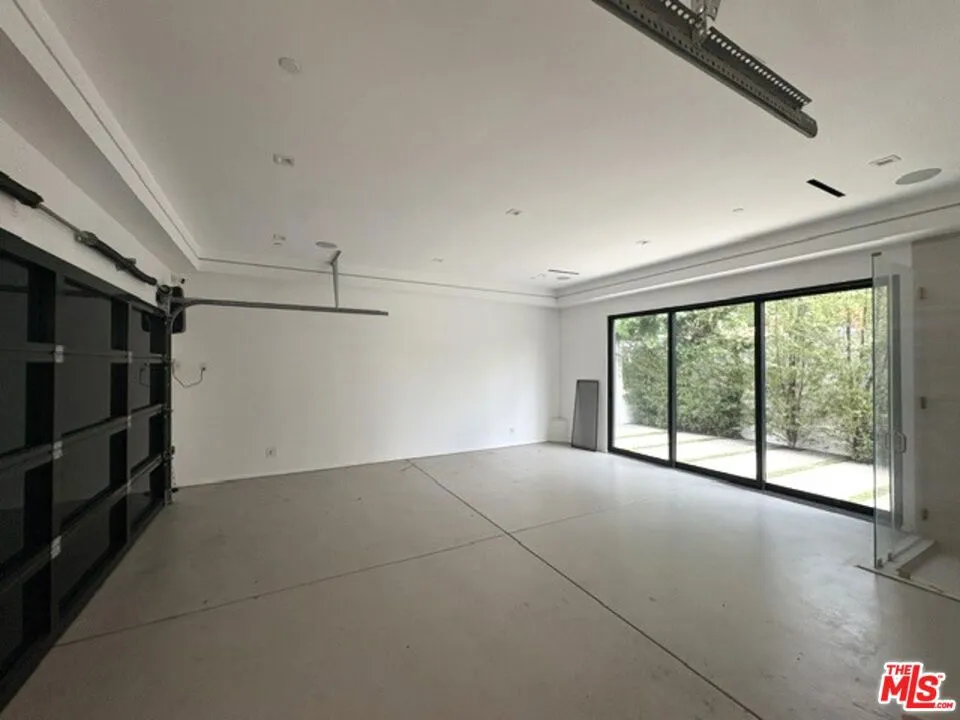 4338 Huntley Avenue Culver City, CA 90230