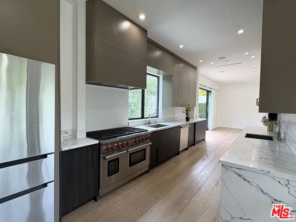 4338 Huntley Avenue Culver City, CA 90230