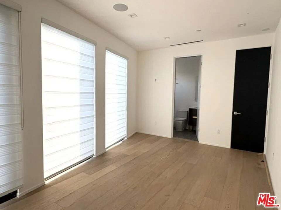 4338 Huntley Avenue Culver City, CA 90230