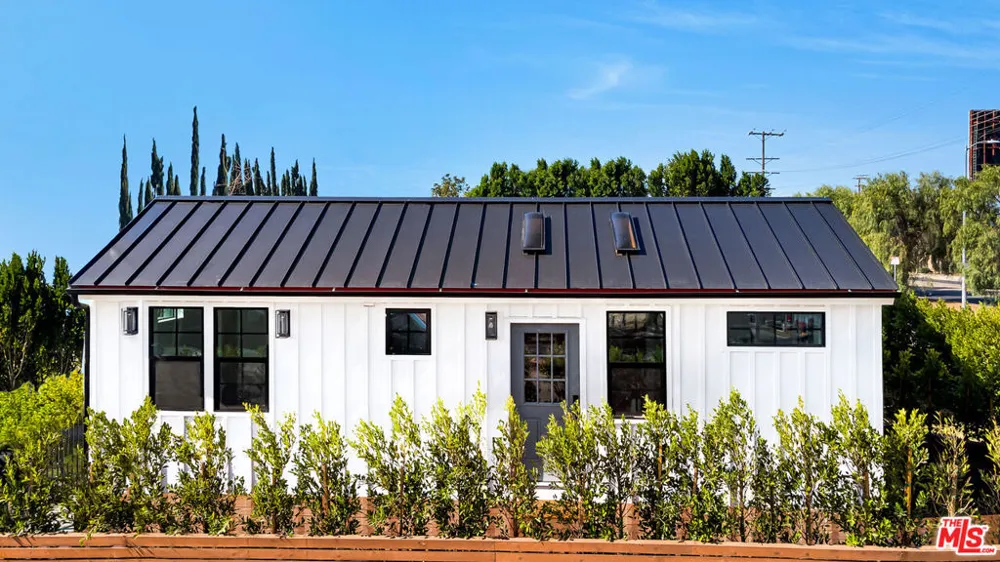 6763 Case Avenue North Hollywood, CA 91606