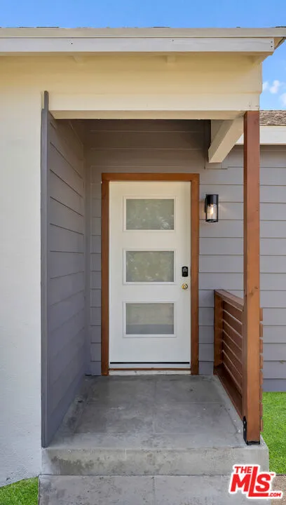 6763 Case Avenue North Hollywood, CA 91606