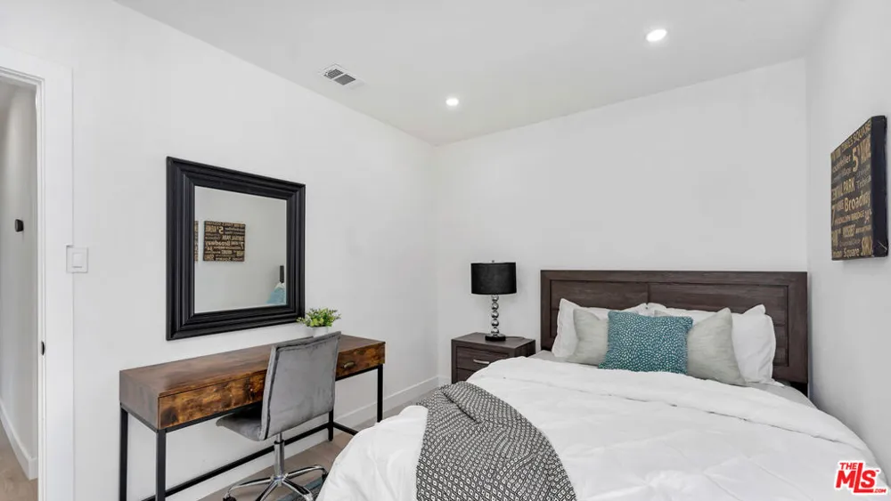 6763 Case Avenue North Hollywood, CA 91606