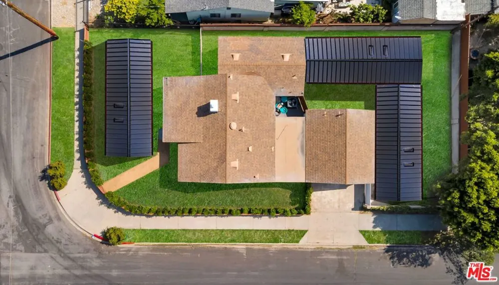 6763 Case Avenue North Hollywood, CA 91606