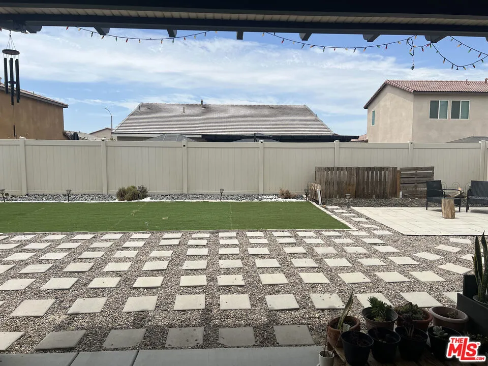 282 Basswood Way San Jacinto, CA 92583