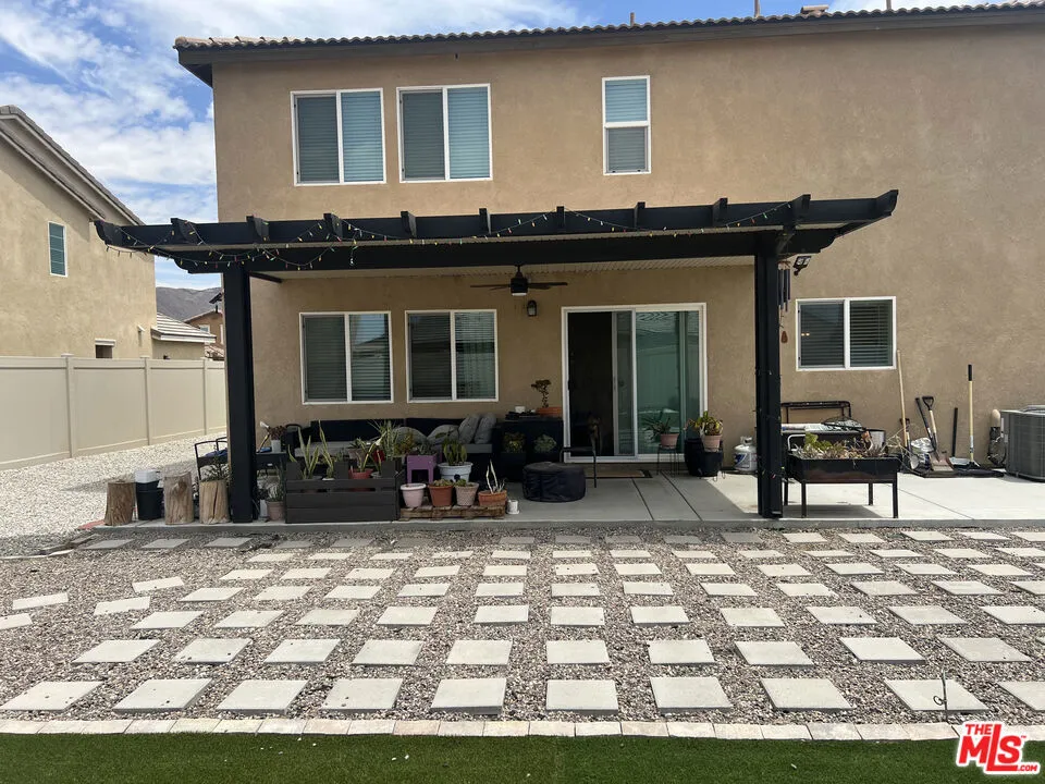 282 Basswood Way San Jacinto, CA 92583