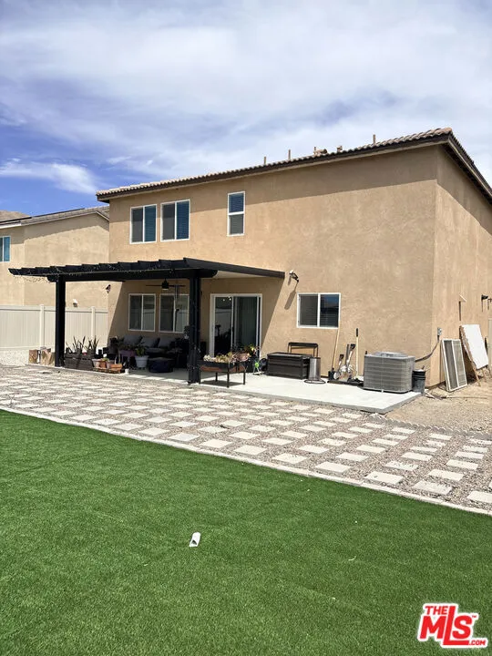 282 Basswood Way San Jacinto, CA 92583
