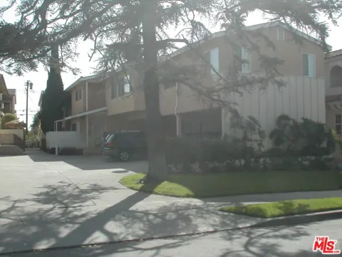 1326 S Ridgeley Drive #6