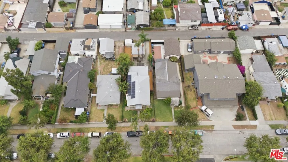 6229 Canobie Avenue Whittier, CA 90601