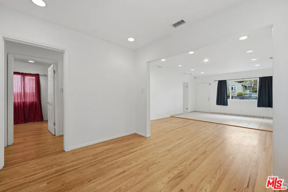 6229 Canobie Avenue Whittier, CA 90601