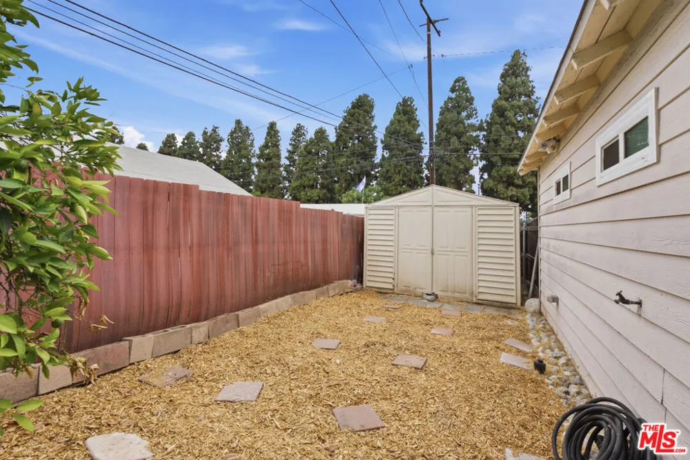 6229 Canobie Avenue Whittier, CA 90601