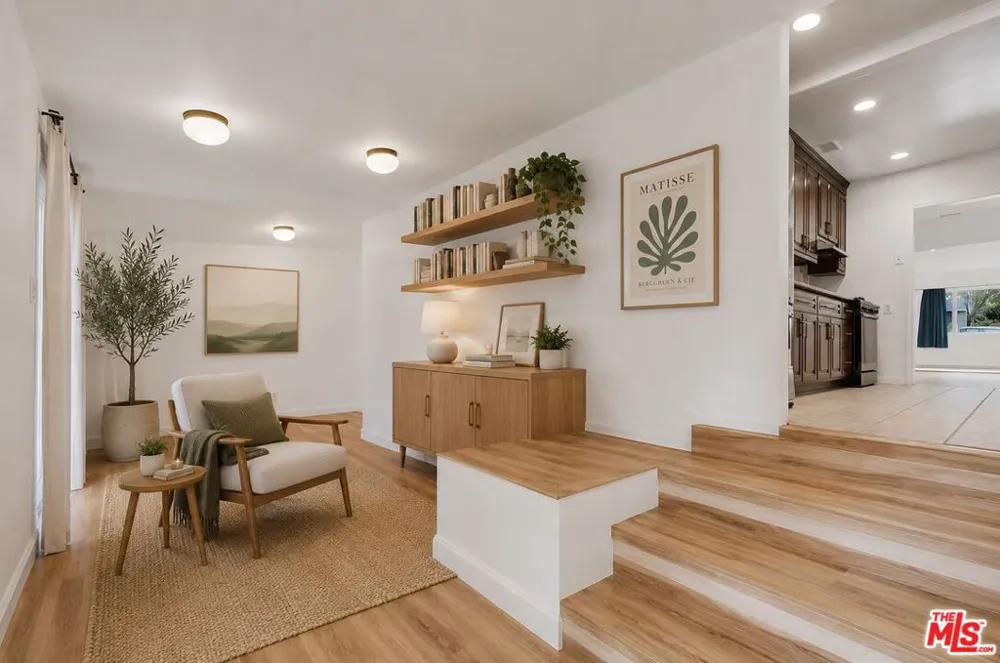 6229 Canobie Avenue Whittier, CA 90601