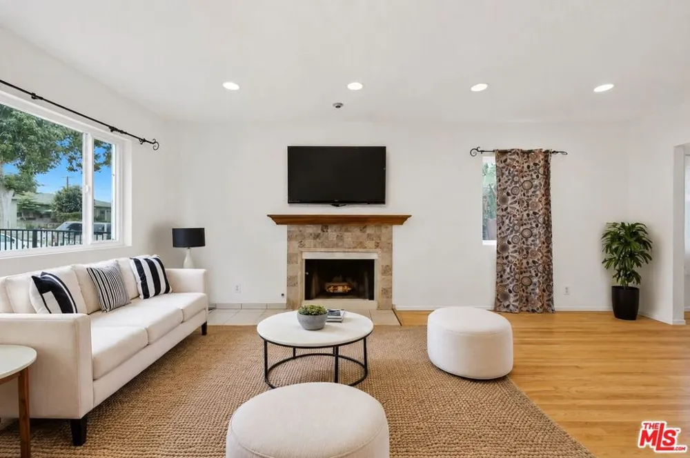 6229 Canobie Avenue Whittier, CA 90601