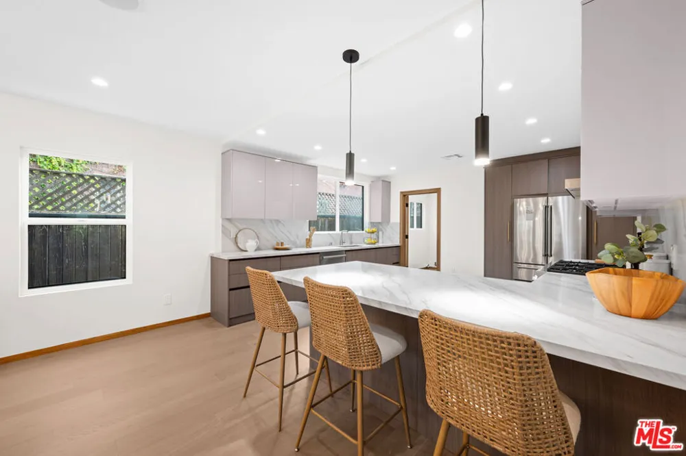 348 S Orange Drive Los Angeles, CA 90036