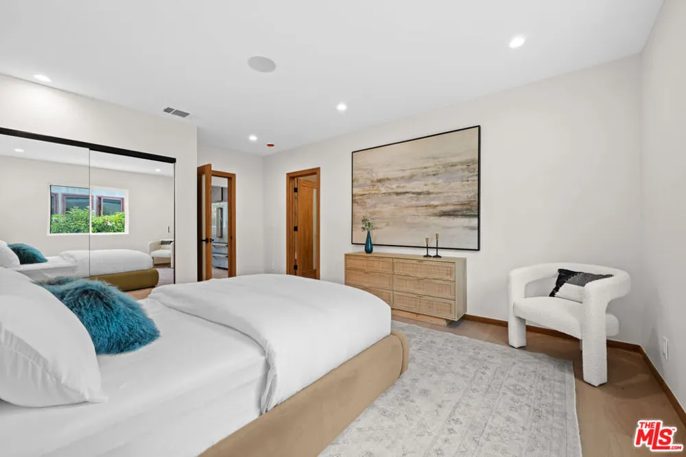 348 S Orange Drive Los Angeles, CA 90036