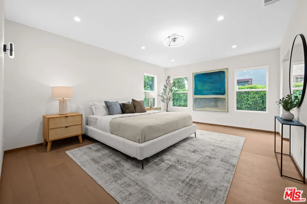 348 S Orange Drive Los Angeles, CA 90036
