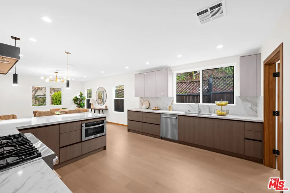 348 S Orange Drive Los Angeles, CA 90036