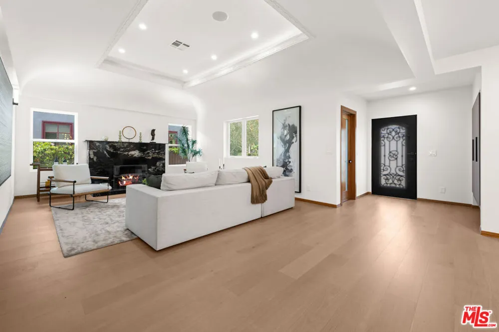 348 S Orange Drive Los Angeles, CA 90036