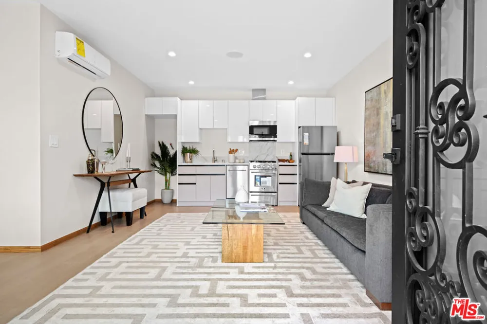 348 S Orange Drive Los Angeles, CA 90036