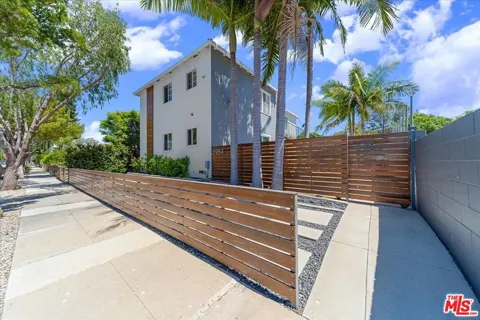 2954 Exposition Blvd #1